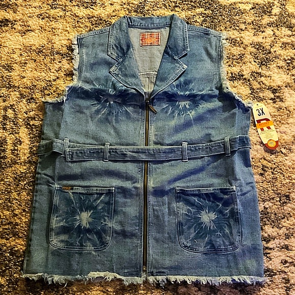 Revolt Tops - NWOT Plus Sizes ladies sleeveless zip Belted Denim Vest/ jacket Revolt